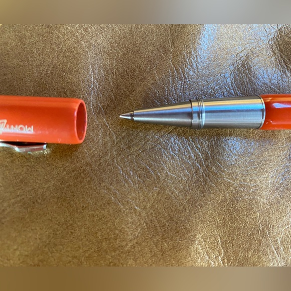 Montblanc Heritage Special Edition Rouge Et Noir Coral Rollerball Pen - Picture 7 of 9